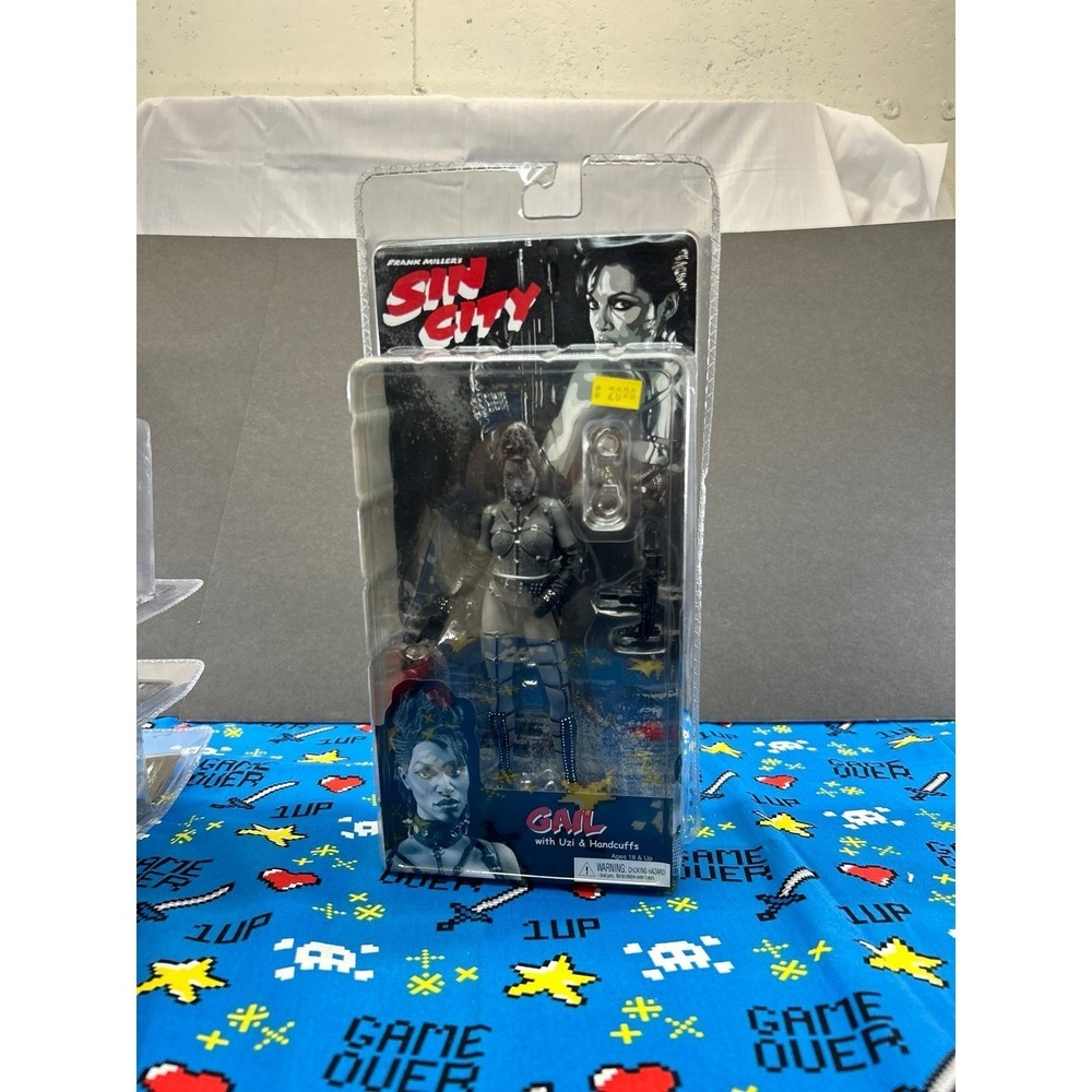 NECA Sin City Gail (Rosario Dawson) rare